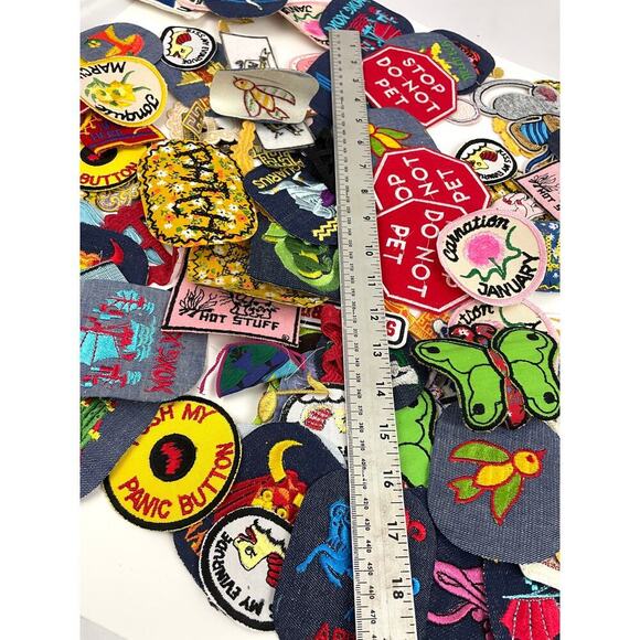 150 PC Assorted Sewing Applique Patches Iron on Sew On NEW Mixed Sequin Crafting - Picture 15 of 16